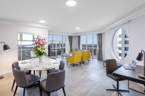 Meriton Suites Bondi Junction - Hotel Gold Coast 14