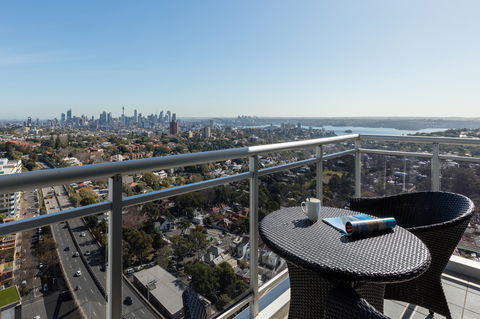 Meriton Suites Bondi Junction - Hotel Gold Coast 16