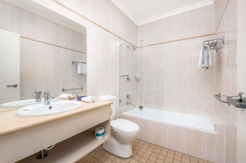 Hawkesbury Race Club Motel - Hotel Gold Coast 3