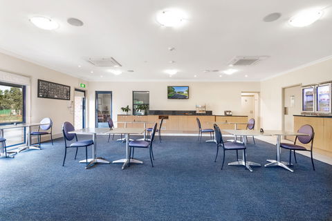 Hawkesbury Race Club Motel - Hotel Gold Coast 8