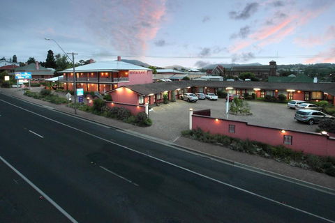 The Henry Parkes - Hotel Gold Coast 0