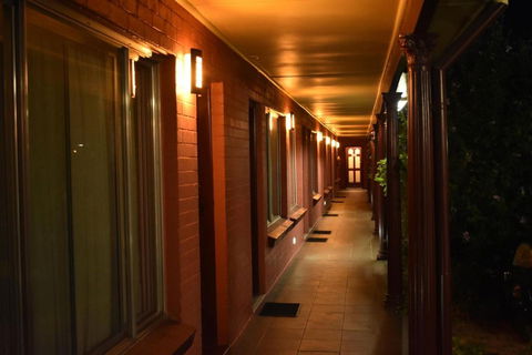 The Henry Parkes - Hotel Gold Coast 2