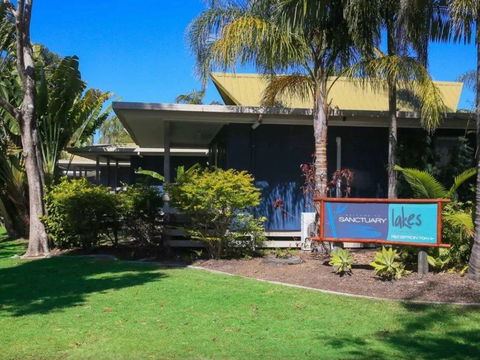 Sanctuary Lakes Fauna Retreat - Hotel Gold Coast 0
