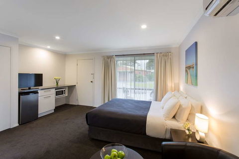 Best Western Colonial Village Motel - Hotel Gold Coast 2