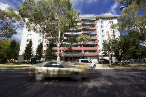 Pacific Suites Canberra - Hotel Gold Coast 0