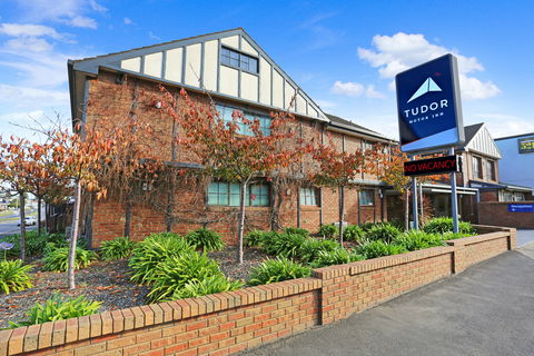 Tudor Motor Inn - Hotel Gold Coast 1