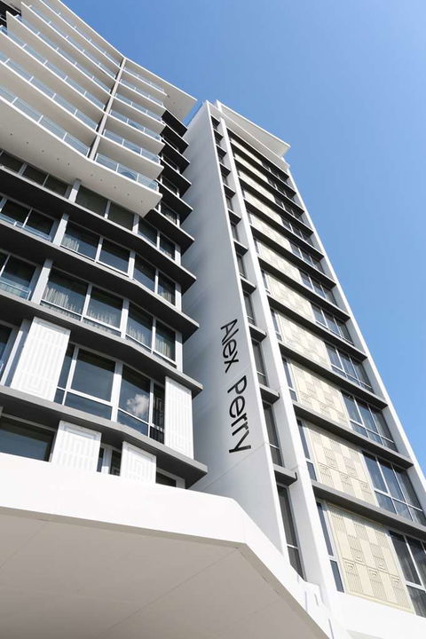 Alex Perry Hotel And Apartments - Hotel Gold Coast 1