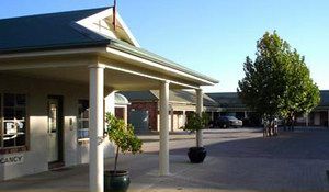 Country Gardens Motor Inn - Hotel Gold Coast 0