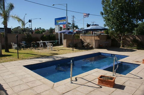 Bendigo Homestead Motor Inn & Apartments - Hotel Gold Coast 2
