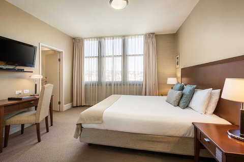 Launceston Central Apartments - Hotel Gold Coast 2