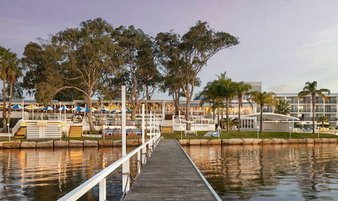 The Beachcomber Hotel & Resort - Hotel Gold Coast 0