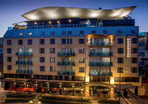 Majestic Roof Garden Hotel - Hotel Gold Coast 0