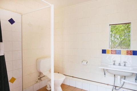Discovery Parks Mount Isa - Hotel Gold Coast 2