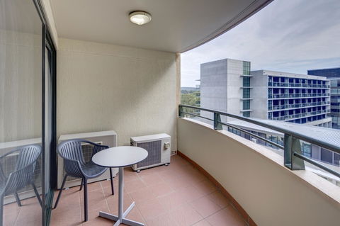 Adina Serviced Apartments Canberra James Court - Hotel Gold Coast 13