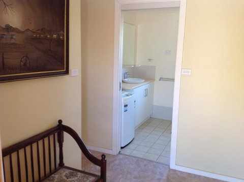 The Cook Cottage - Hotel Gold Coast 7