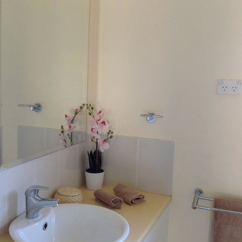 The Cook Cottage - Hotel Gold Coast 4