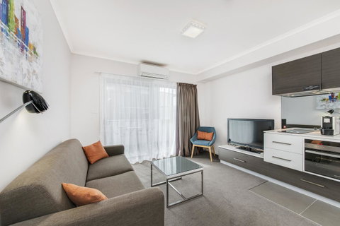 Abode Tuggeranong - Hotel Gold Coast 5