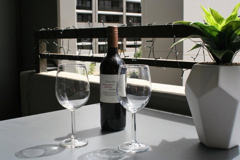Modern Executive Apt@Barton*1BR*WiFi*Gym*Secure Parking*Canberra - Hotel Gold Coast 9