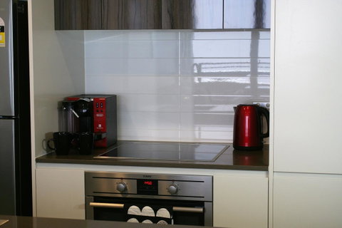 Modern Executive Apt@Barton*1BR*WiFi*Gym*Secure Parking*Canberra - Hotel Gold Coast 4