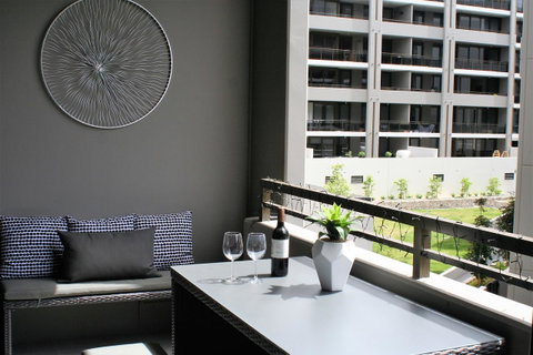 Modern Executive Apt@Barton*1BR*WiFi*Gym*Secure Parking*Canberra - Hotel Gold Coast 2