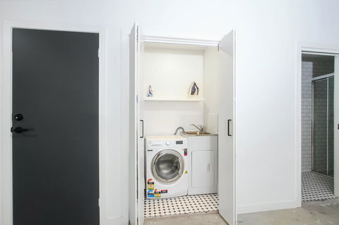 Accommodate Canberra - Parbery - Hotel Gold Coast 7