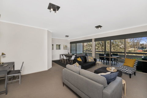 Accommodate Canberra - The Summit - Hotel Gold Coast 0