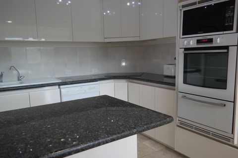 Pacific Bay Resort - Hotel Gold Coast 11