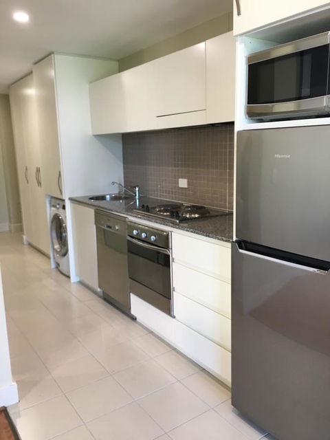 Beachside Luxury Apartments One & Two Bedroom In Beachfront Oaks Pier Building - Hotel Gold Coast 21