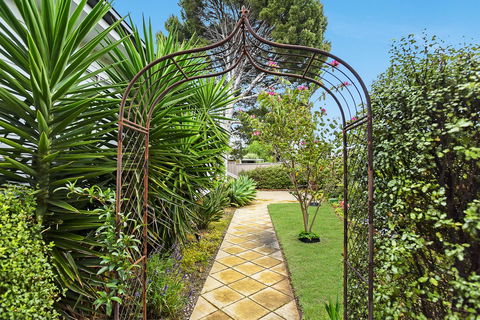 Ainslie Roberts Drive Retreat - Hotel Gold Coast 15