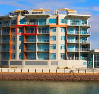 Wallaroo Marina Luxury Apartment - Hotel Gold Coast