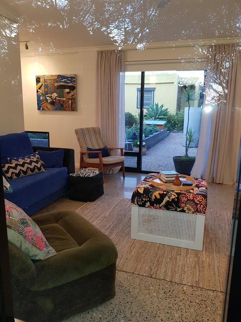 Sinclair Eco House - Hotel Gold Coast 10