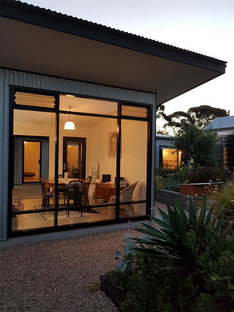 Sinclair Eco House - Hotel Gold Coast 14
