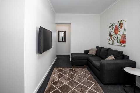 Bay 10 - Suites And Apartments - Hotel Gold Coast 2