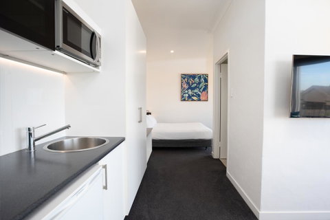 Bay 10 - Suites And Apartments - Hotel Gold Coast 1