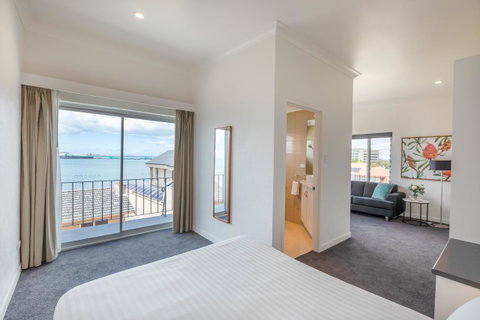 Bay 10 - Suites And Apartments - Hotel Gold Coast 11