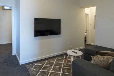 Bay 10 - Suites And Apartments - Hotel Gold Coast 9