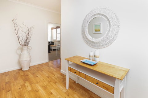 Bay 10 - Suites And Apartments - Hotel Gold Coast 14