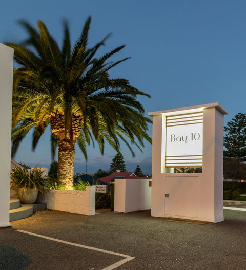 Bay 10 - Suites And Apartments - Hotel Gold Coast 16