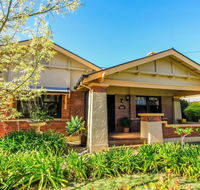 Ambrosia Holiday Home - Hotel Gold Coast