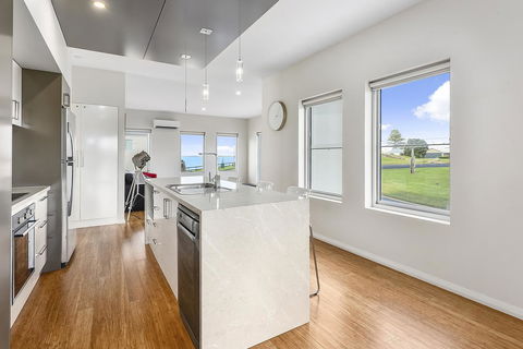Aloha Waterfront Properties - Hotel Gold Coast 6