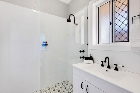 Cute And Cosy - Events, Workers, Getaways - Hotel Gold Coast 10