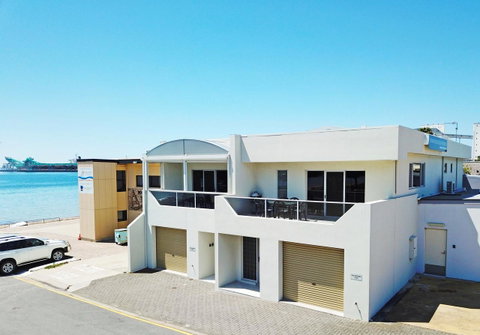Tasman Beachside Apartment - Hotel Gold Coast 2