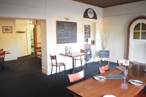 Commercial Hotel Morgan - Hotel Gold Coast 5