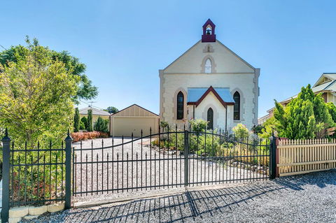 \'THE CHURCH\' Guest Home, Gawler Barossa Region - Hotel Gold Coast 0