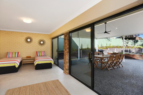 Port Of Call - Port Willunga - C21 SouthCoast Holidays - Hotel Gold Coast 22