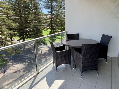 Ensenada Motor Inn And Suites - Hotel Gold Coast 43