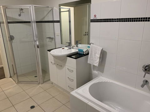 Ensenada Motor Inn And Suites - Hotel Gold Coast 25