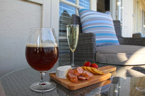 Smugglers Inn Studio Apartments - Hotel Gold Coast 2