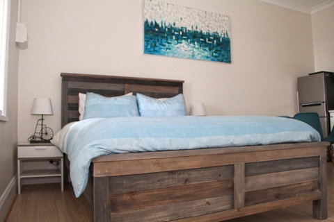 Smugglers Inn Studio Apartments - Hotel Gold Coast 0