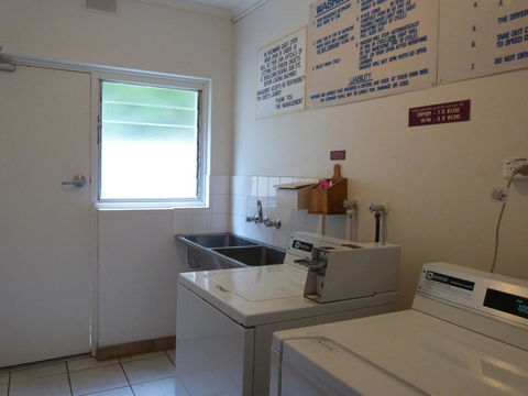 Glenelg Holiday Apartments - Corfu - Hotel Gold Coast 15